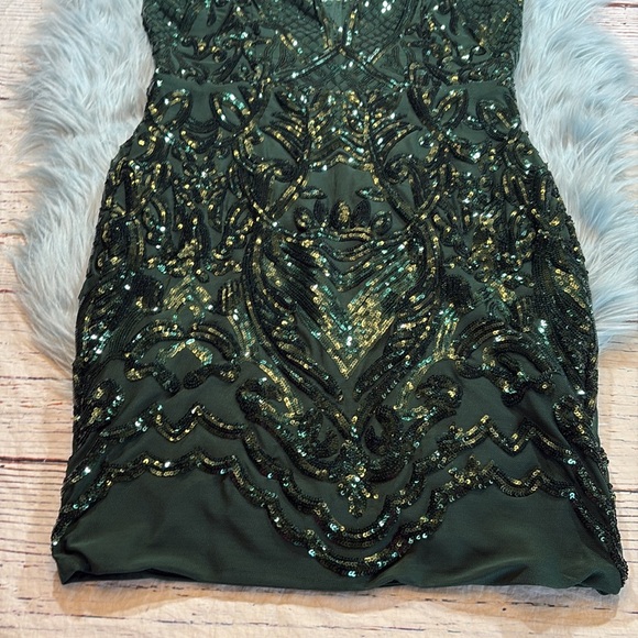NWT AKIRA Green Sequins Mini Dress sz L - Picture 5 of 10